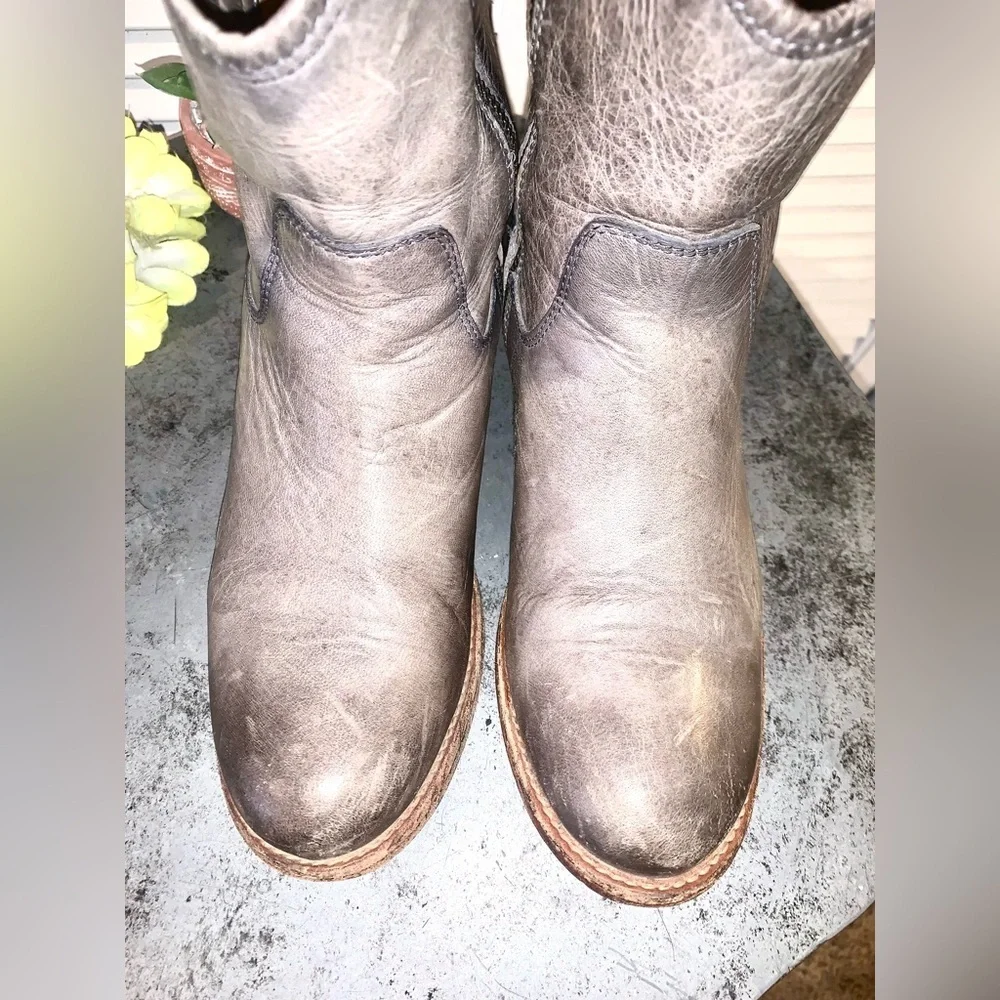 Frye #77908 Melissa Button Leather Antique Washed Women's Biker Boots Size 7